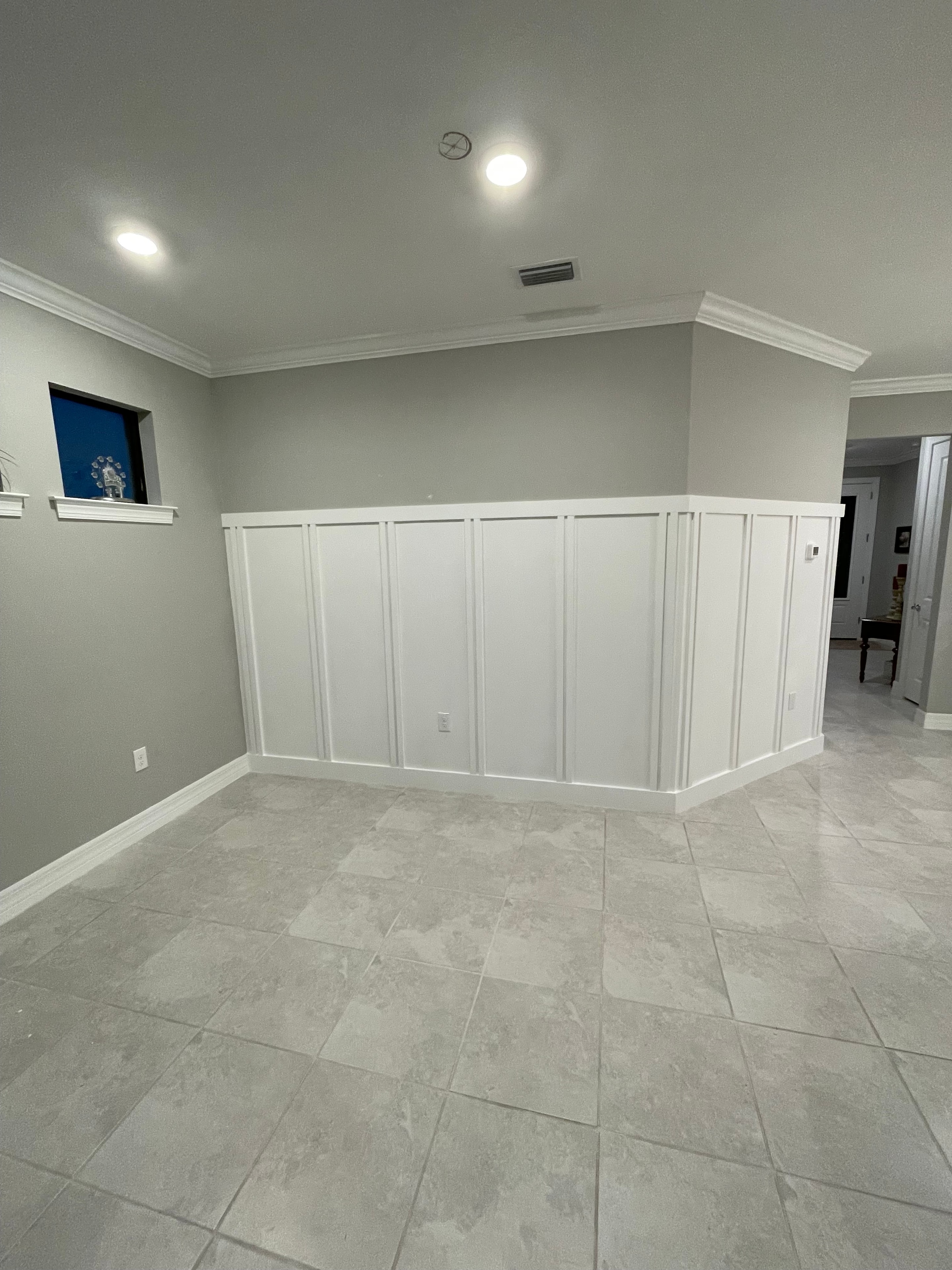 Hardwood Floors & Staircase